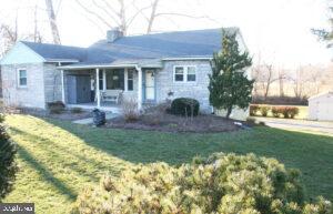 2035 Millstream Road Lancaster, PA 17602 - Photo 6 of 33 Gallery Image 6