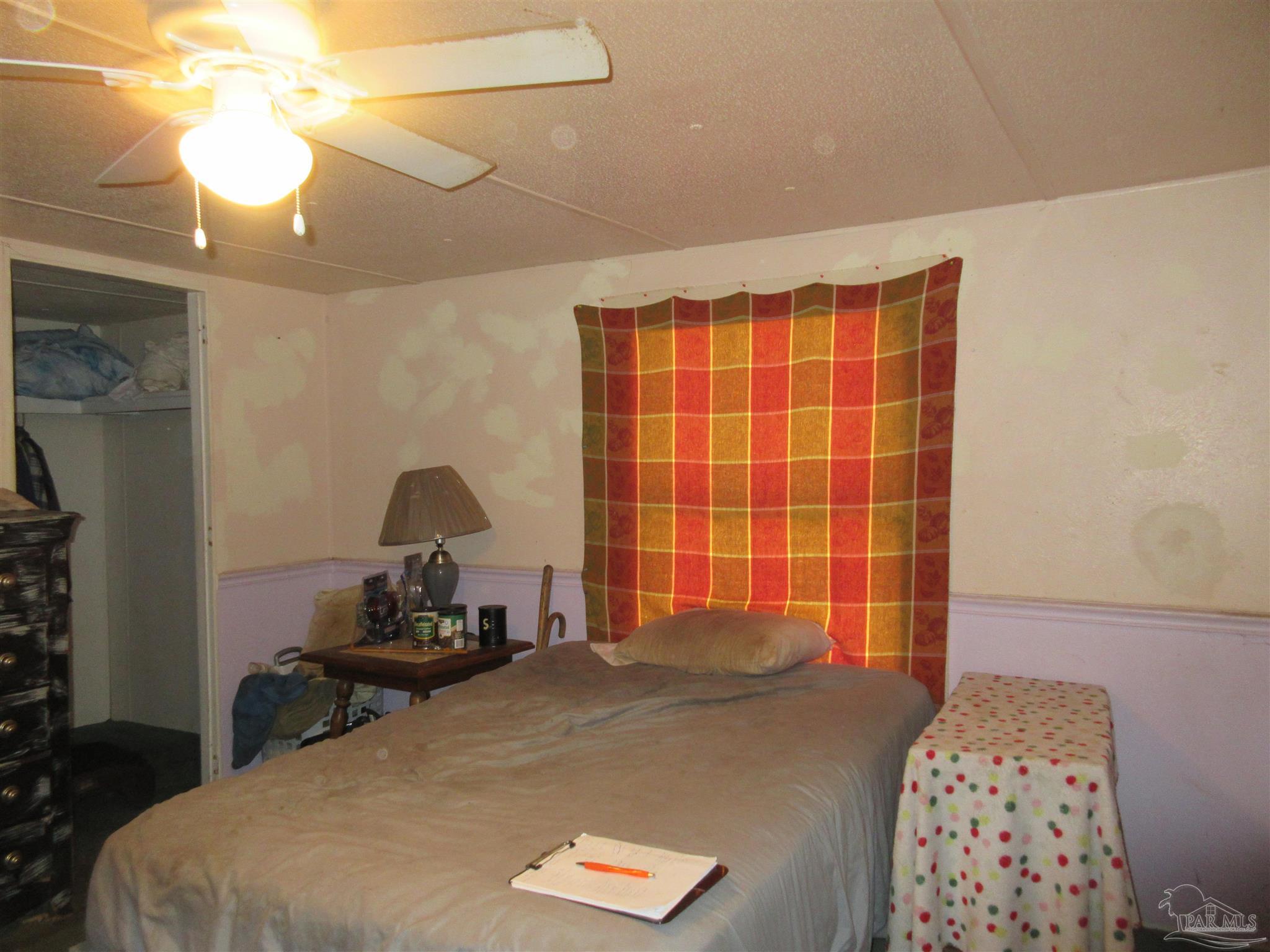 4715 Christopher Lane Milton, FL 32583 - Photo 17 of 40 Gallery Image 17