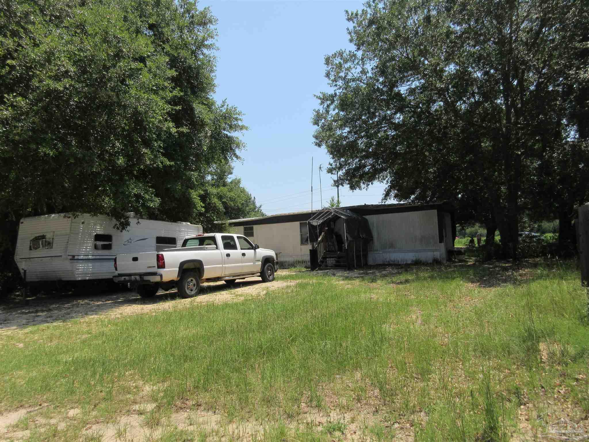 4715 Christopher Lane Milton, FL 32583 - Photo 29 of 40 Gallery Image 29