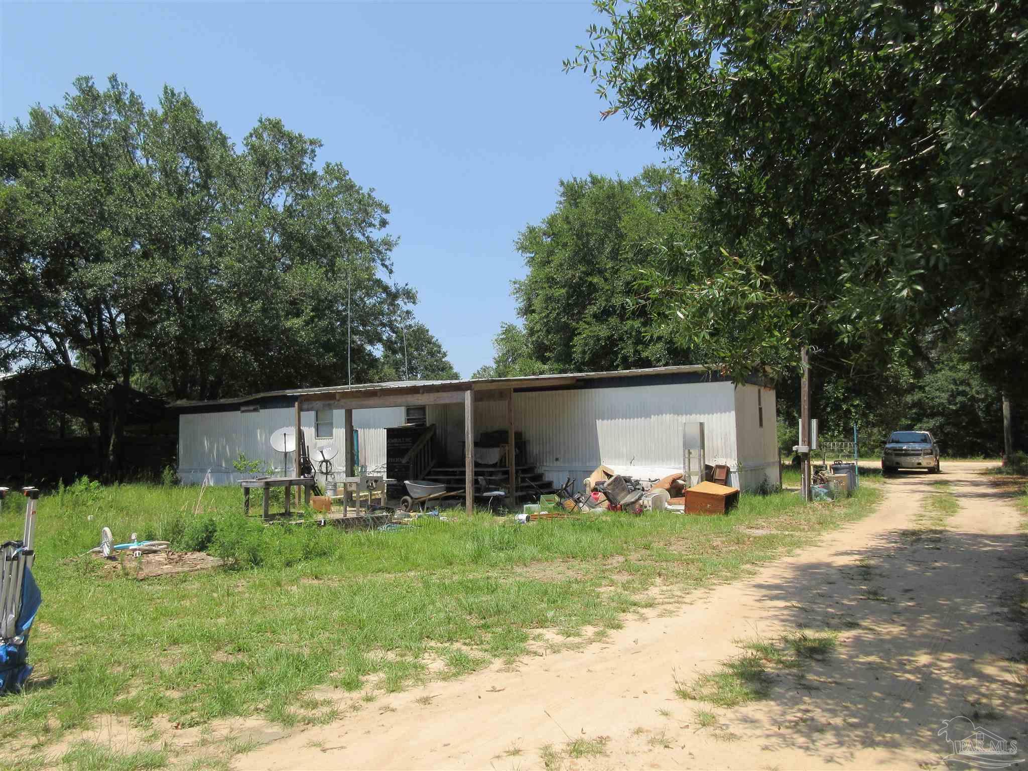 4715 Christopher Lane Milton, FL 32583 - Photo 32 of 40 Gallery Image 32