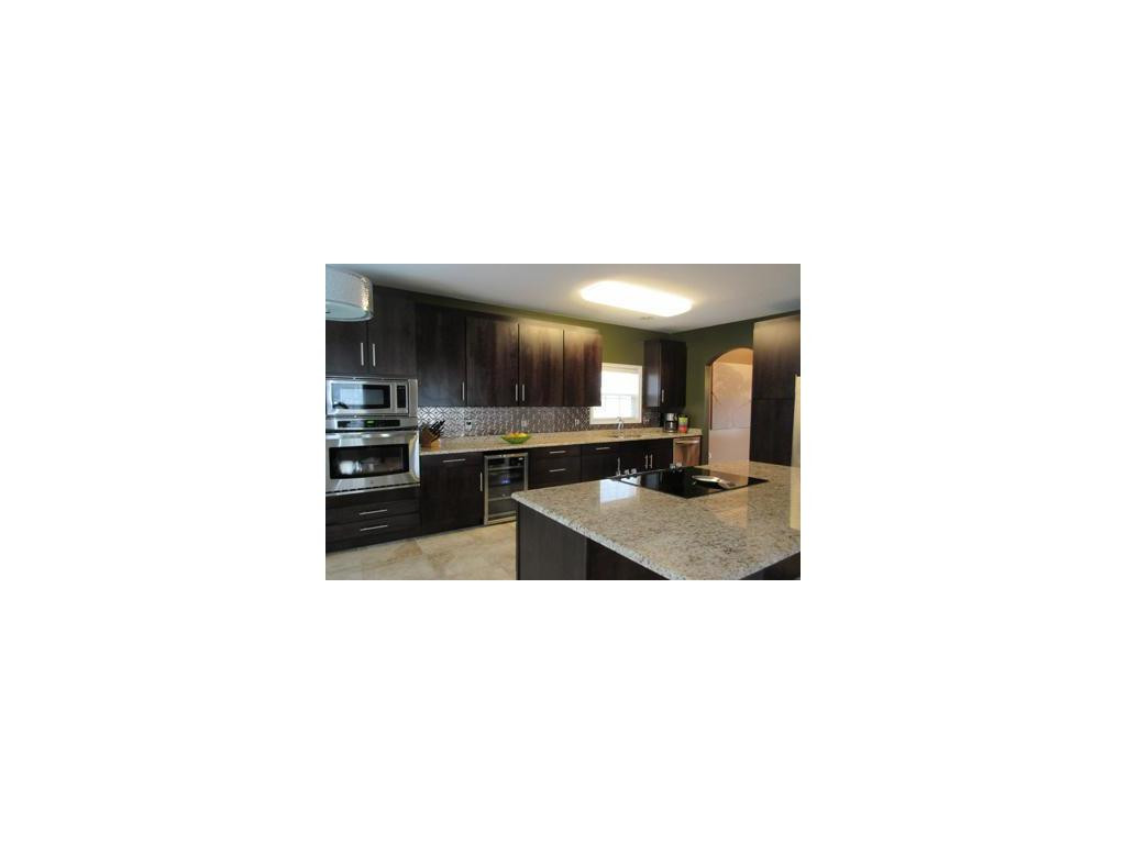 4002 Glaze Road Johnson City, TN 37601 - Photo 5 of 24 Double oven