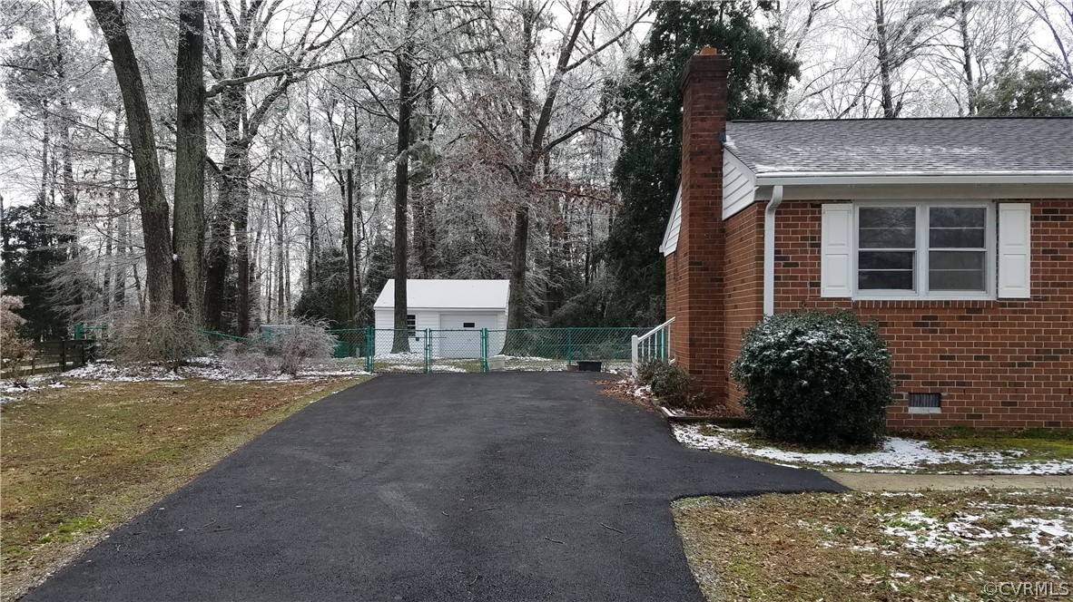 11839 Stamford Road Midlothian, VA 23112 - Photo 3 of 33 Gallery Image 3