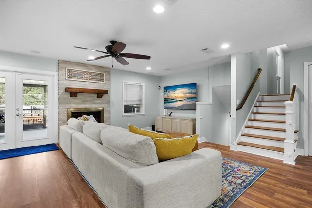 $3,250 | 2026 Northwest 19th Lane, Gainesville, FL 32605