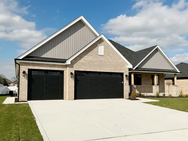 $767,900 | 177 Trillium Drive, Dyer, IN 46311