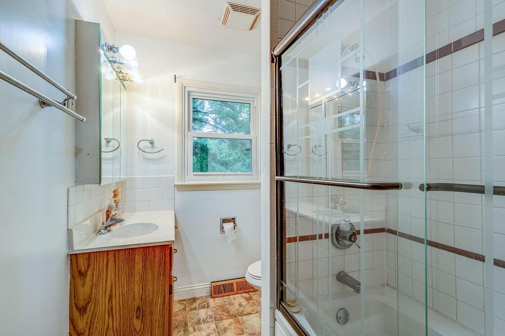 6541 Charles Road Westerville, OH 43082 - Photo 17 of 24 1-18