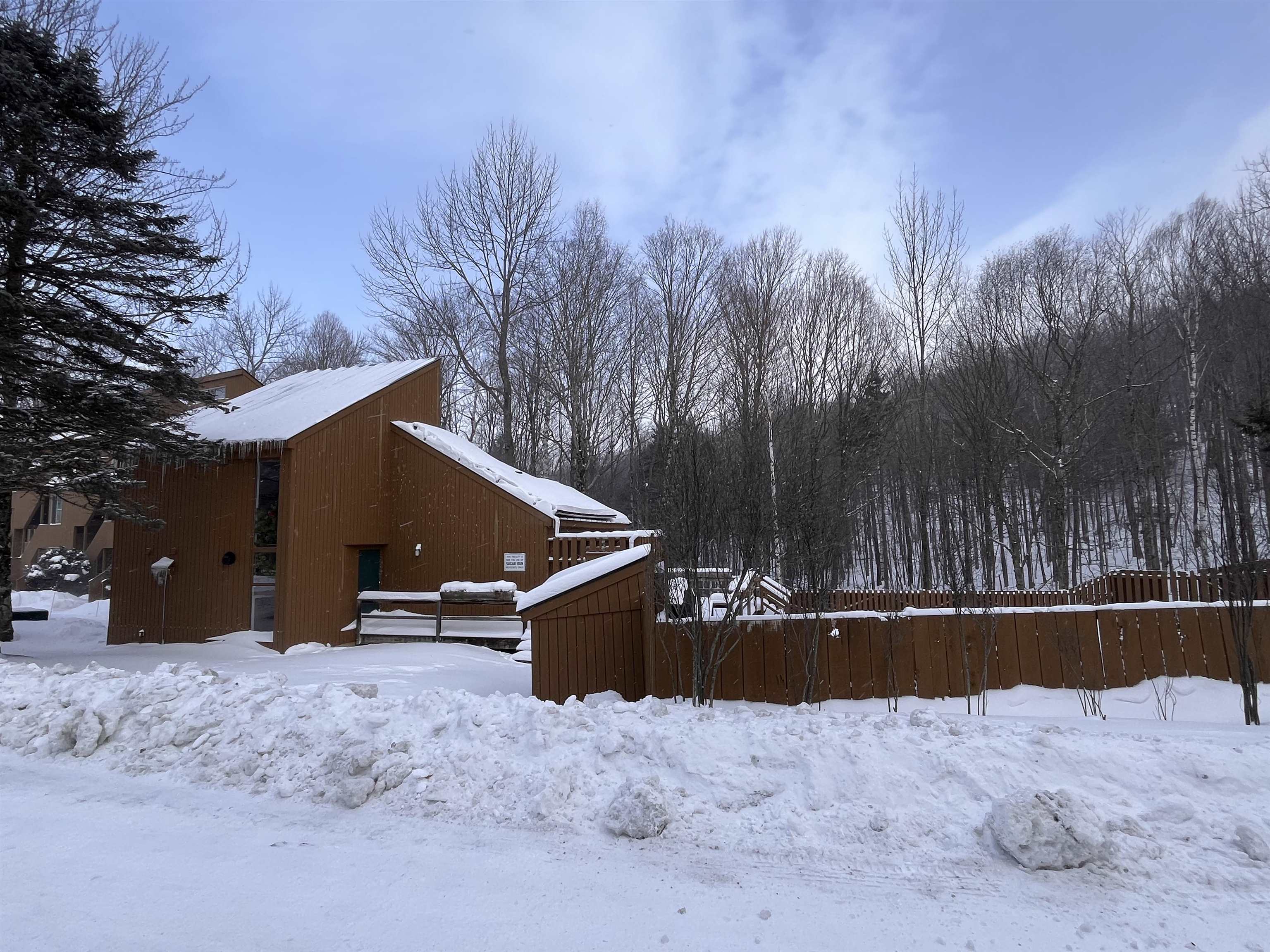 98 Sugar Run Condos, Unit 13 Fayston, VT 05673 - Photo 31 of 33
