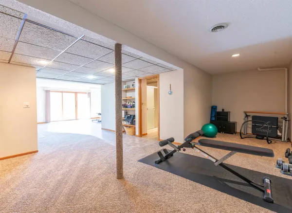 $350,000 | 1430 Sylvan Court, Freeport, IL 61032