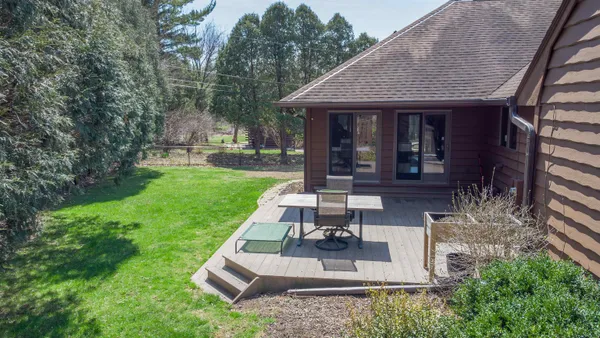 $350,000 | 1430 Sylvan Court, Freeport, IL 61032