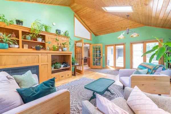 $350,000 | 1430 Sylvan Court, Freeport, IL 61032