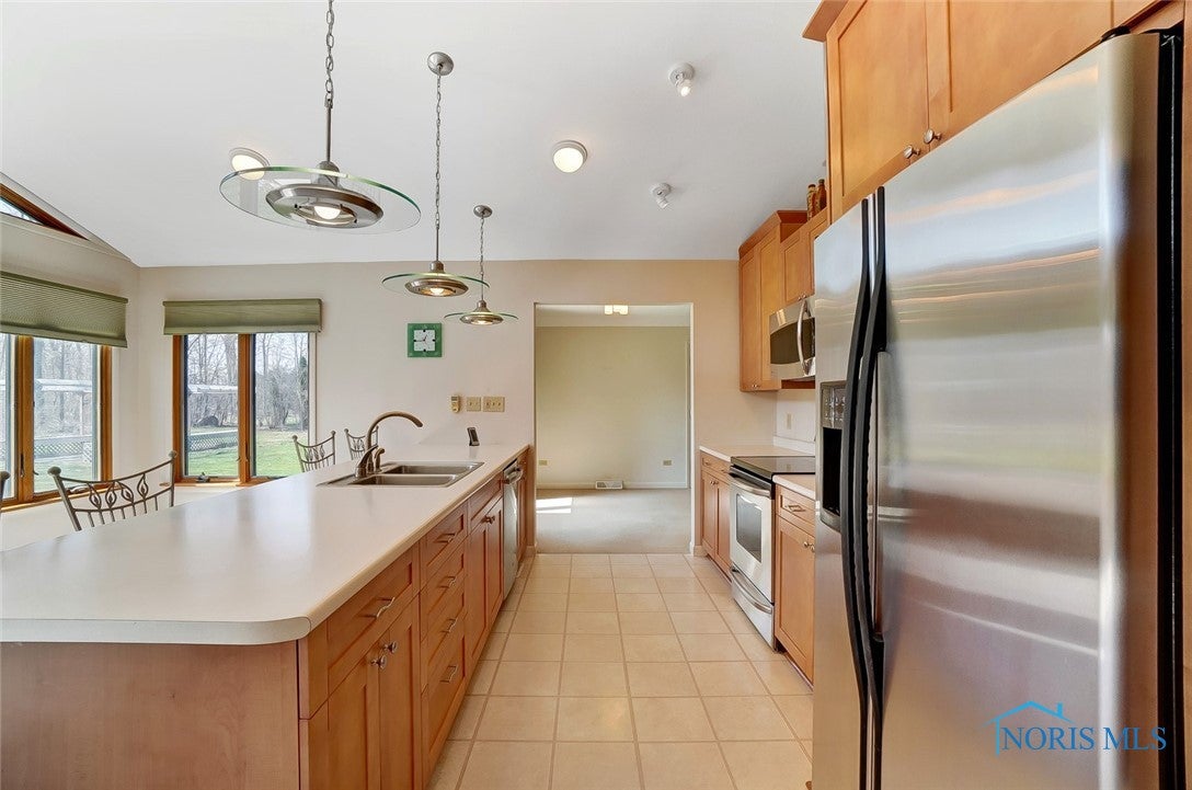 5155 Libbey Road Perrysburg, OH 43551 - Photo 10 of 39 Gallery Image 10