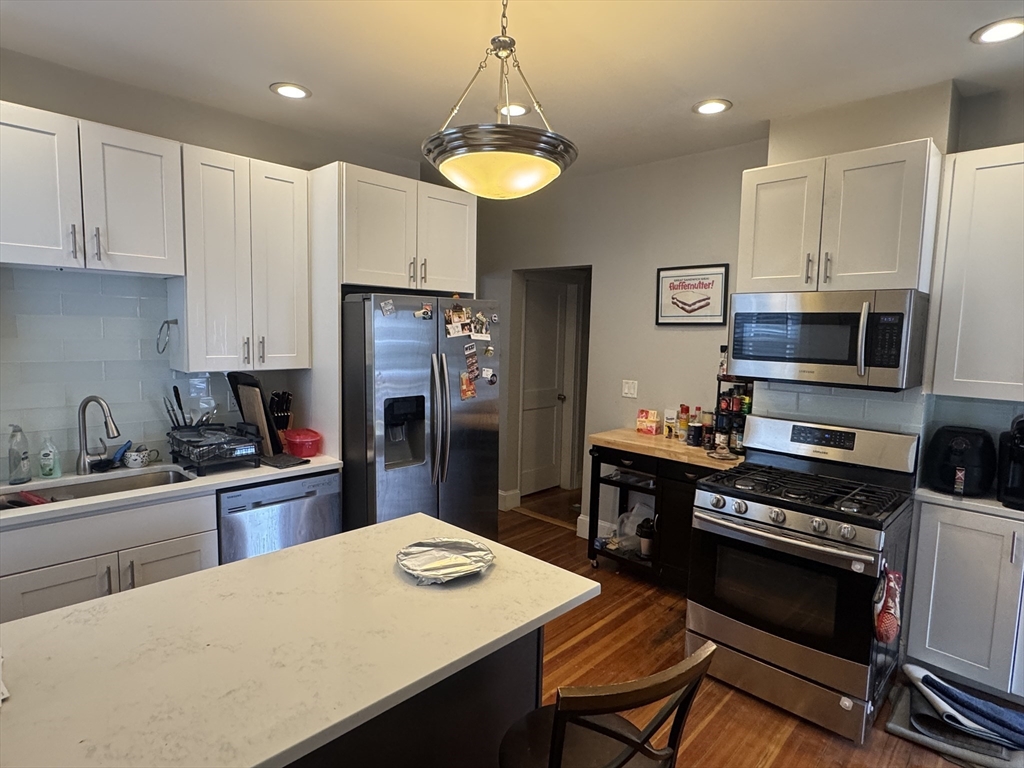 26 Roseclair Street, Unit 1 Boston, MA 02125 - Photo 5 of 10