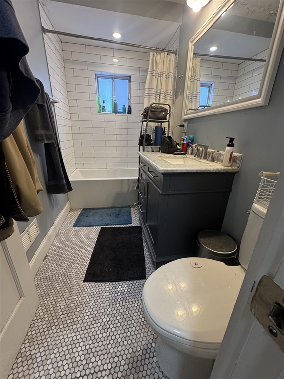 26 Roseclair Street, Unit 1 Boston, MA 02125 - Photo 9 of 10