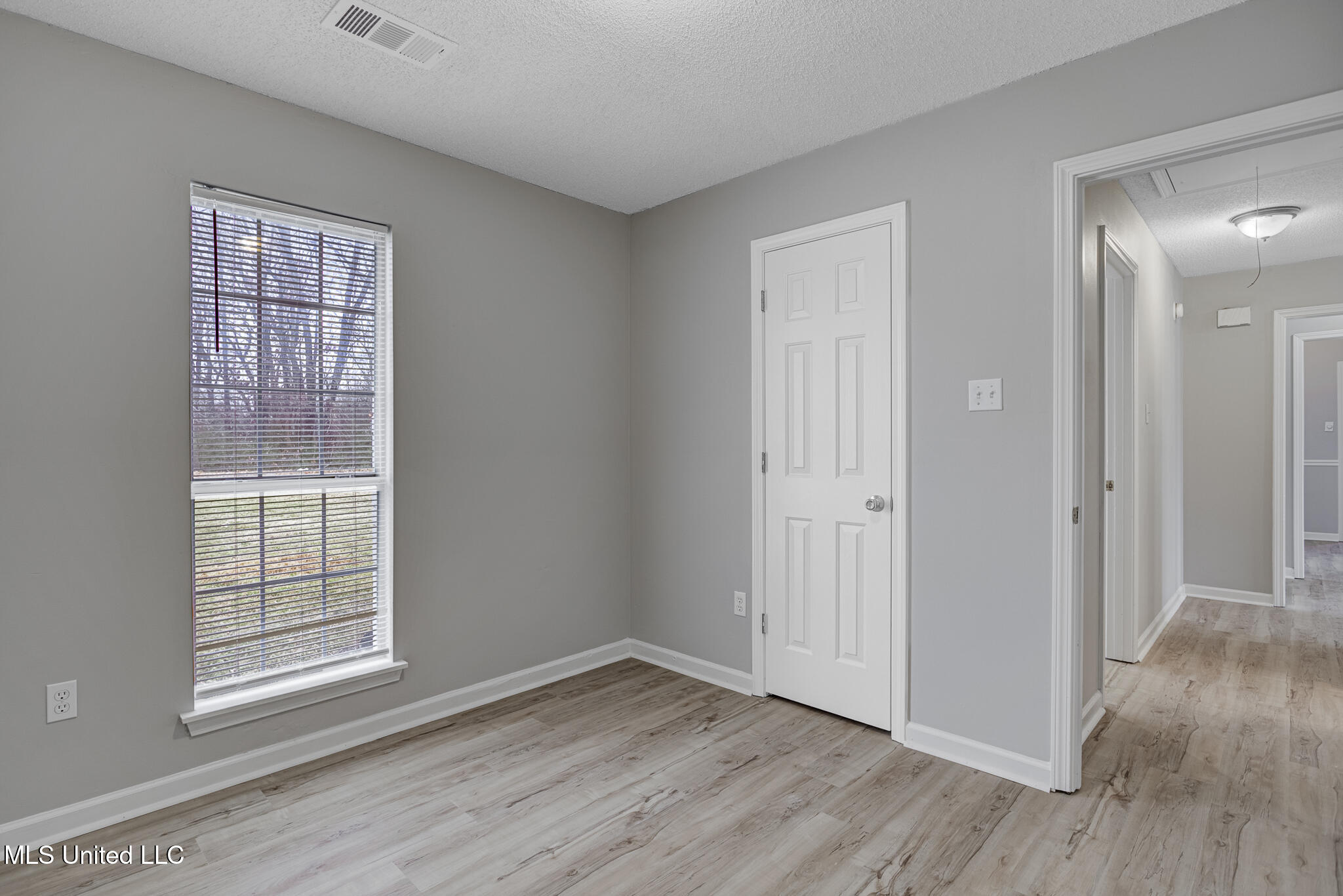 5750 Sparrow Run Olive Branch, MS 38654 - Photo 18 of 27 IMG_3780_1_2_3_4