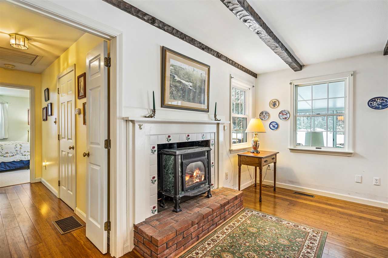 152 Ridge Road New London, NH 03257 - Photo 11 of 34