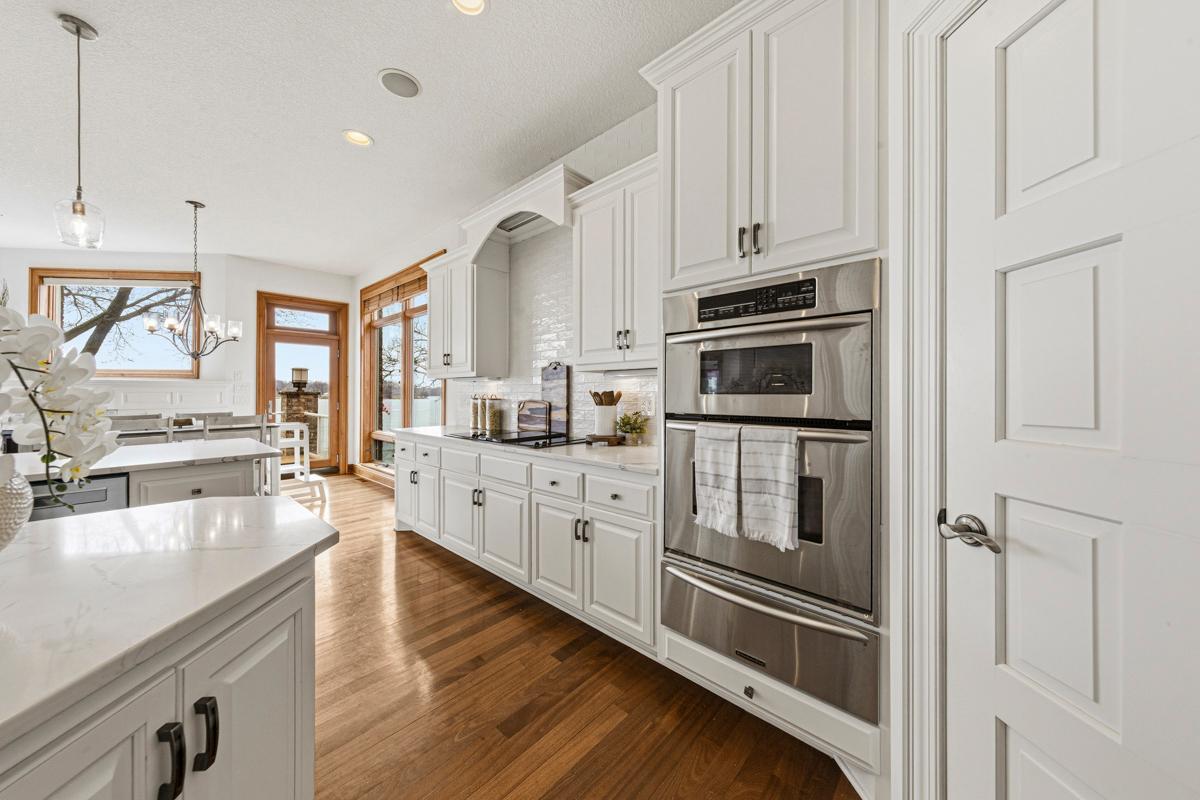16027 Northwood Road Northwest Prior Lake, MN 55372 - Photo 18 of 129