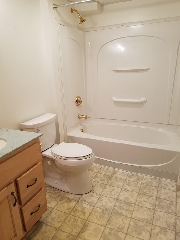 75 Sutton Road Webster, MA 01570 - Photo 11 of 12 Gallery Image 11