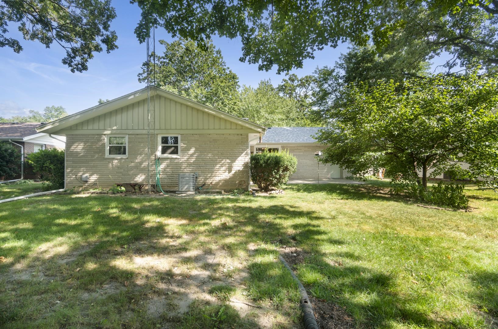 4644 Pepper Drive Rockford, IL 61114 - Photo 45 of 45 a view of backyard of house with green space