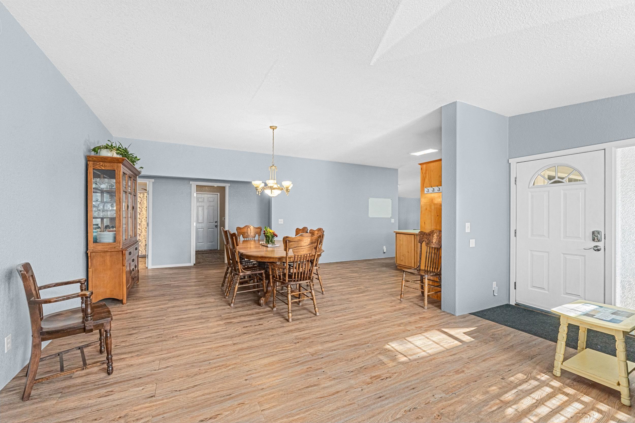 282 Balcom Road Newport, WA 99156 - Photo 13 of 48