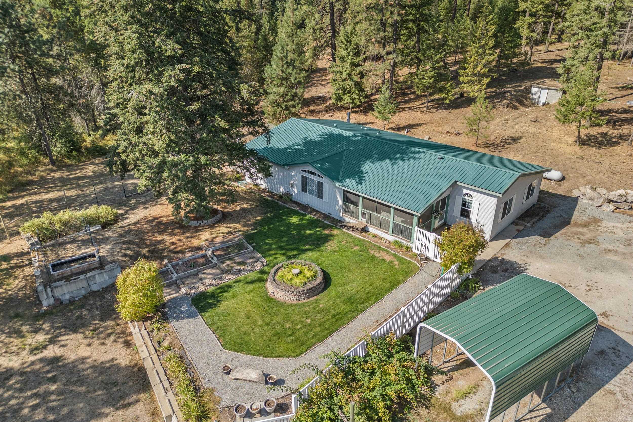 282 Balcom Road Newport, WA 99156 - Photo 5 of 48