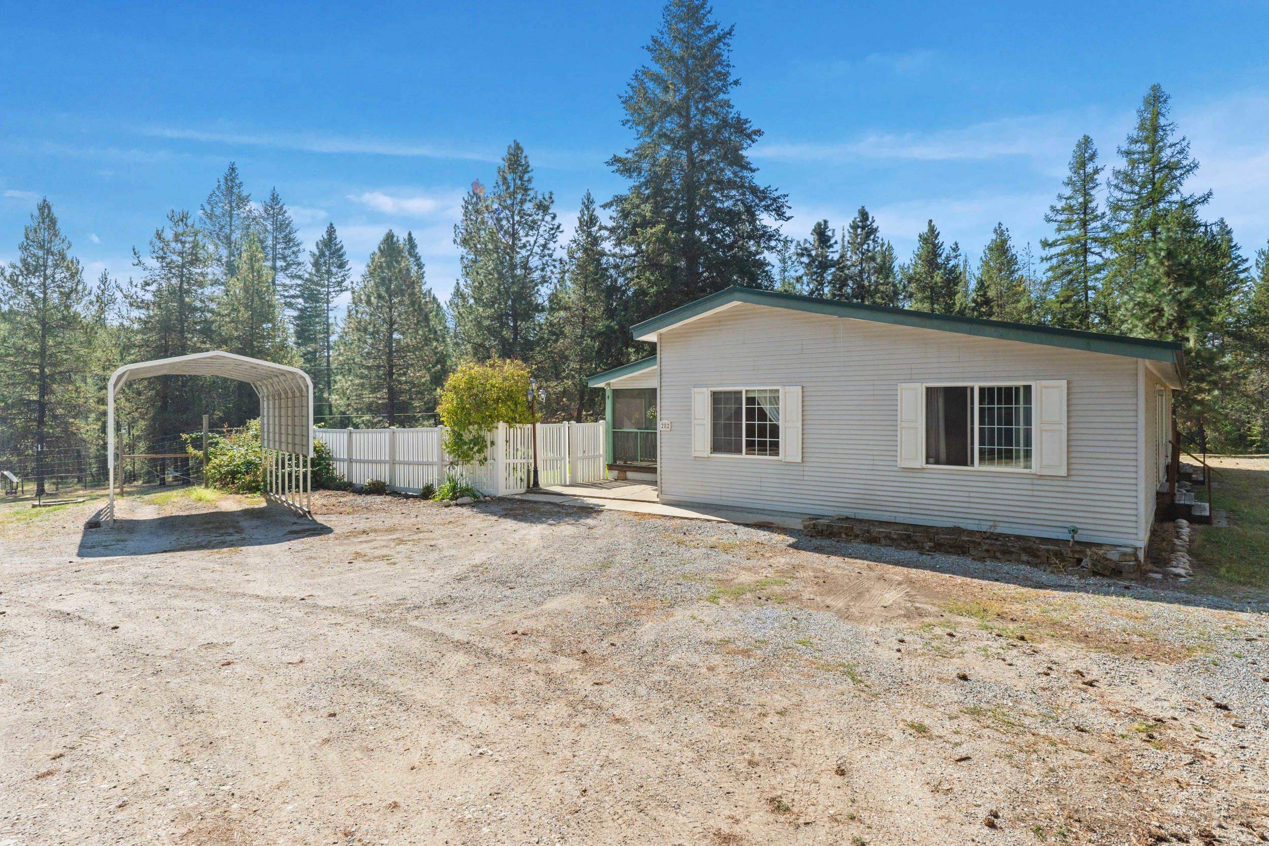 282 Balcom Road Newport, WA 99156 - Photo 8 of 48