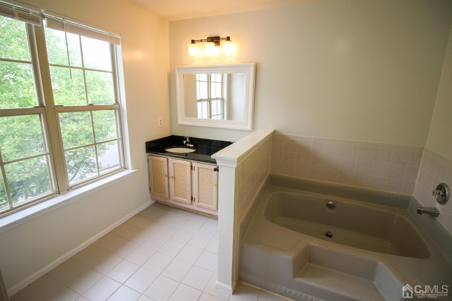 167 Salem Road North Brunswick, NJ 08902 - Photo 12 of 24 Gallery Image 12