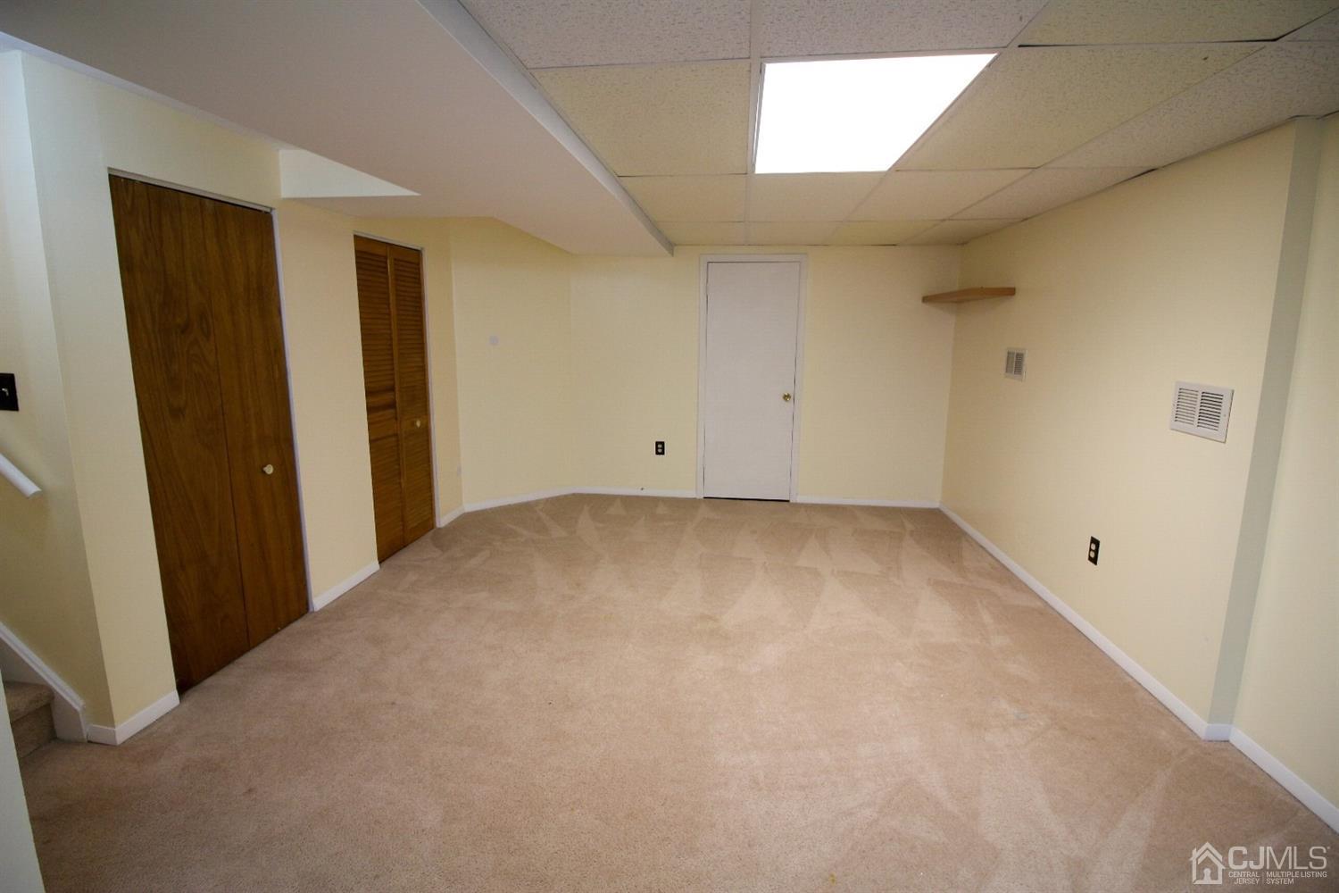 167 Salem Road North Brunswick, NJ 08902 - Photo 18 of 24 Gallery Image 18