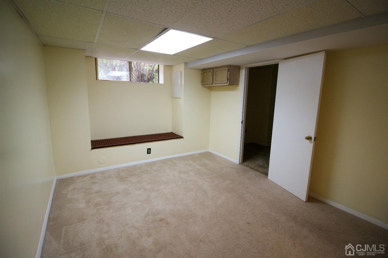 167 Salem Road North Brunswick, NJ 08902 - Photo 20 of 24 Gallery Image 20