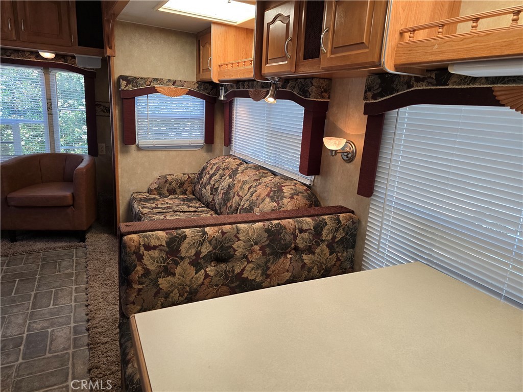 39815 Jeremiah Road Temecula, CA 92591 - Photo 18 of 29