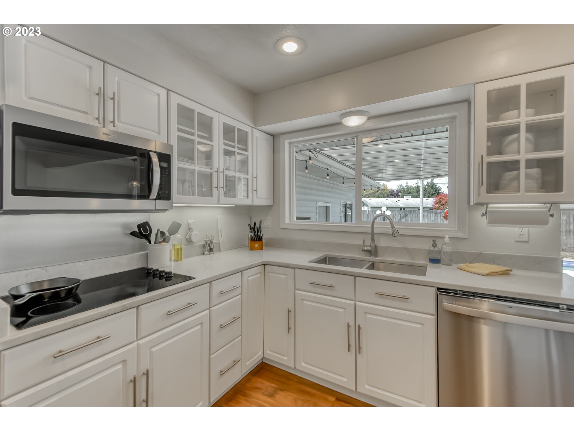 2425 Pacific Way Longview, WA 98632 - Photo 13 of 29 Gallery Image 13