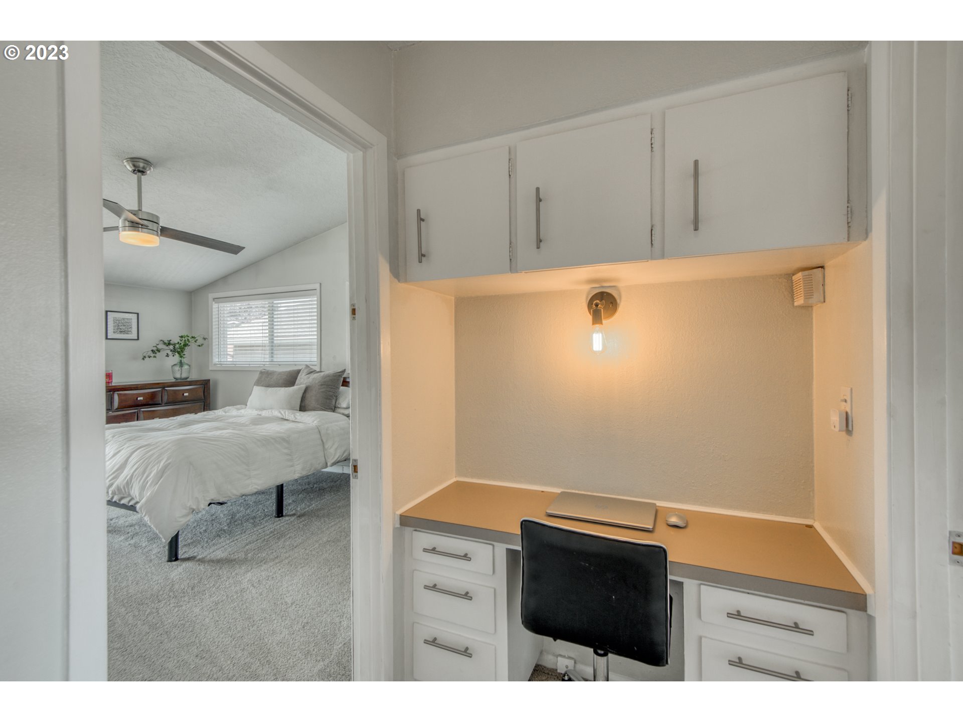 2425 Pacific Way Longview, WA 98632 - Photo 16 of 29 Gallery Image 16