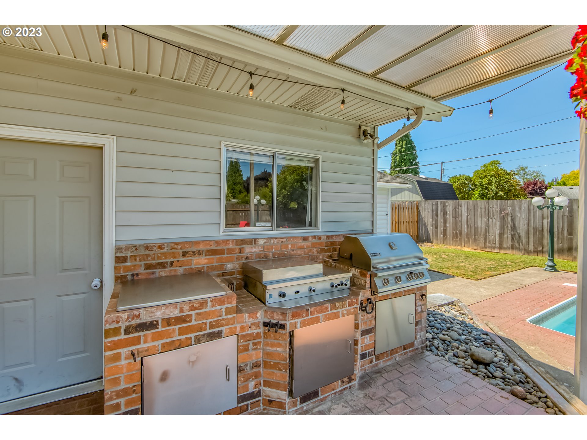 2425 Pacific Way Longview, WA 98632 - Photo 23 of 29 Gallery Image 23