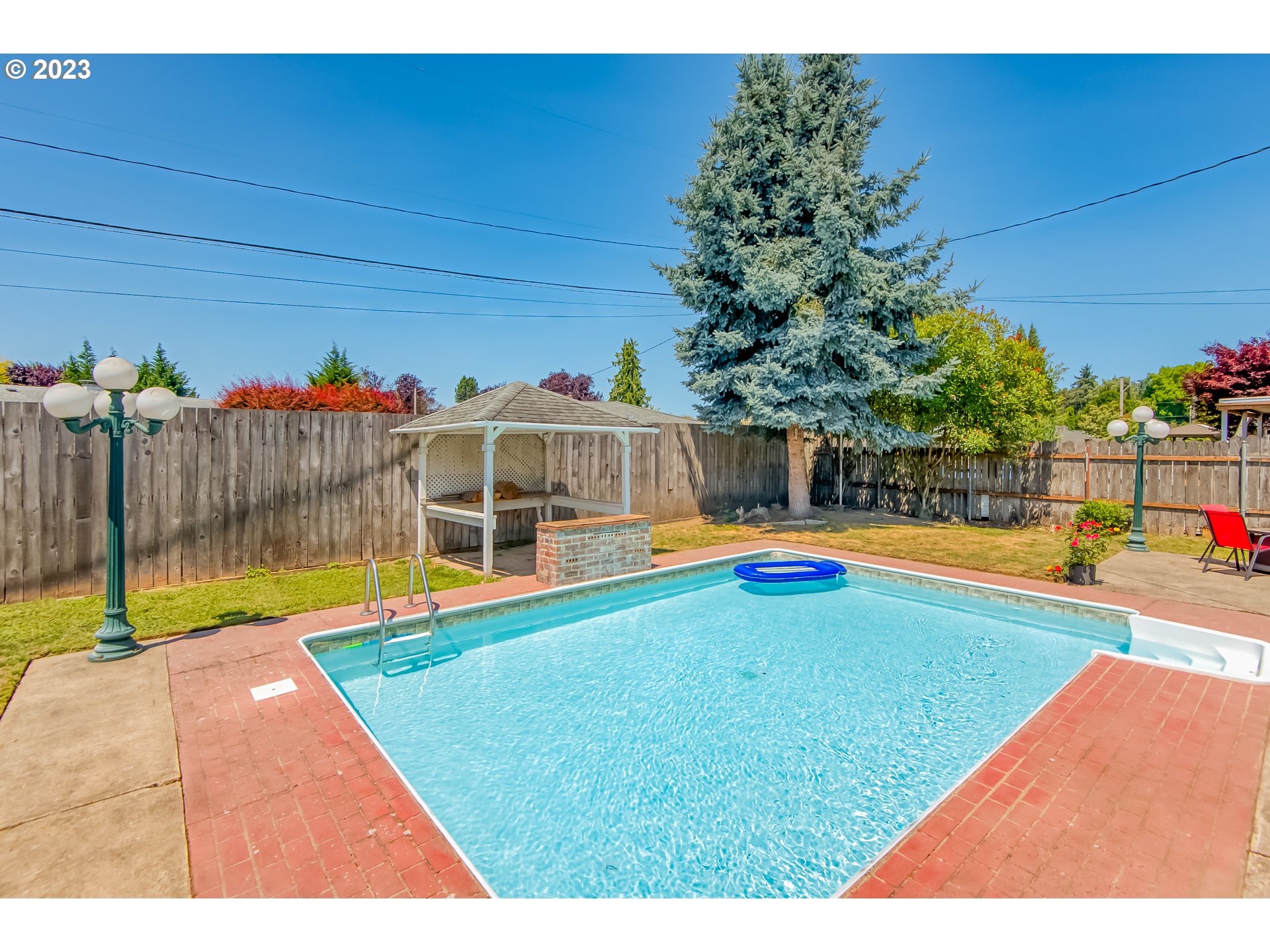 2425 Pacific Way Longview, WA 98632 - Photo 27 of 29 Gallery Image 27