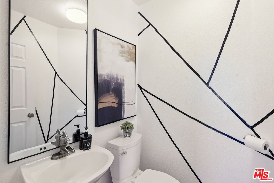 38425 Juniper Tree Road Palmdale, CA 93551 - Photo 19 of 39