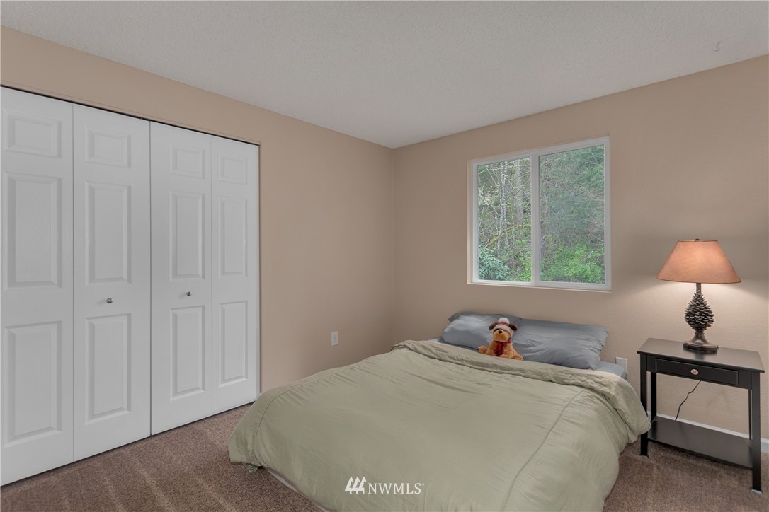 5309 Lake Alice Road Southeast Fall City, WA 98024 - Photo 11 of 25 Gallery Image 11