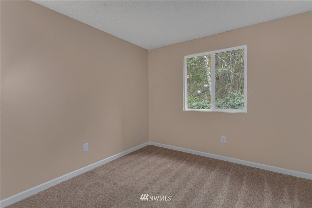 5309 Lake Alice Road Southeast Fall City, WA 98024 - Photo 12 of 25 Gallery Image 12