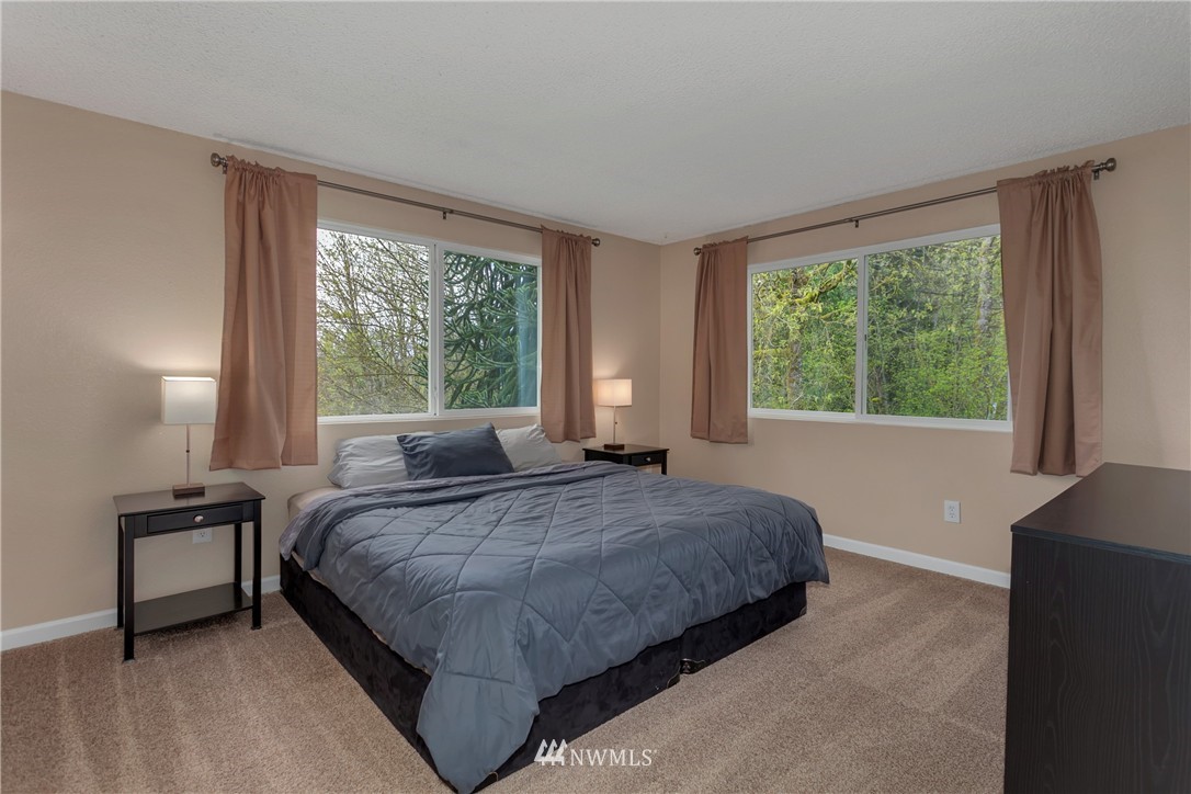 5309 Lake Alice Road Southeast Fall City, WA 98024 - Photo 13 of 25 Gallery Image 13