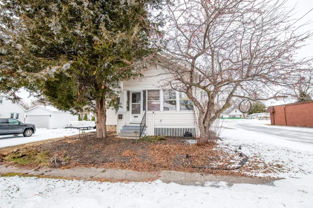 $200,000 | 202 Irene Street, Green Bay, WI 54302