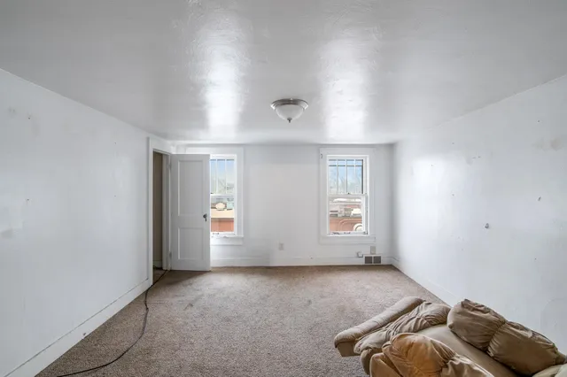 $200,000 | 202 Irene Street, Green Bay, WI 54302