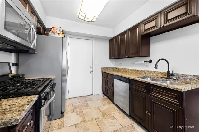 $250,000 | 14409 Lamon Avenue, Midlothian, IL 60445