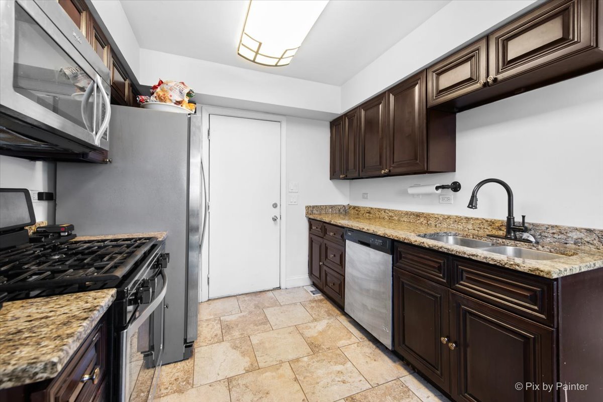 14409 Lamon Avenue Midlothian, IL 60445 - Photo 8 of 28