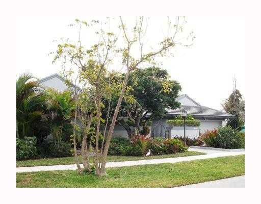 3000 Northeast 48th Street Lighthouse Point, FL 33064 - Photo 1 of 19 Exterior Front