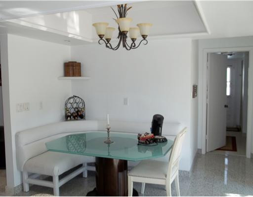3000 Northeast 48th Street Lighthouse Point, FL 33064 - Photo 4 of 19 Kitchen