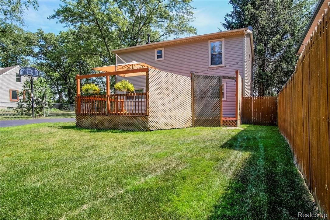 4719 Eagle Road Highland, MI 48356 - Photo 22 of 26 23.jpg