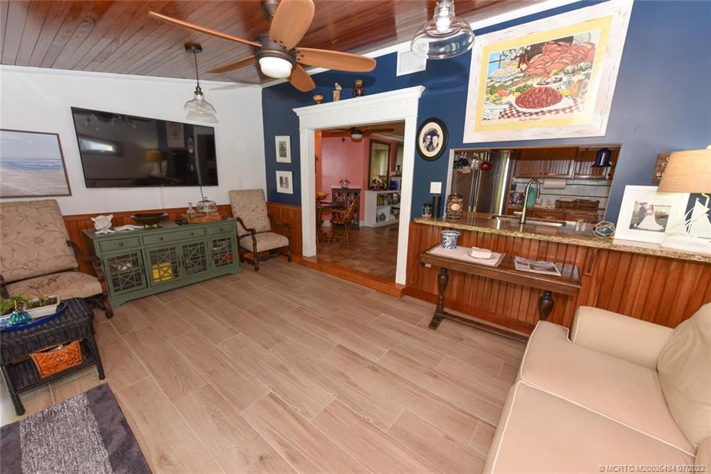 446 Cardinal Trail Stuart, FL 34997 - Photo 18 of 40