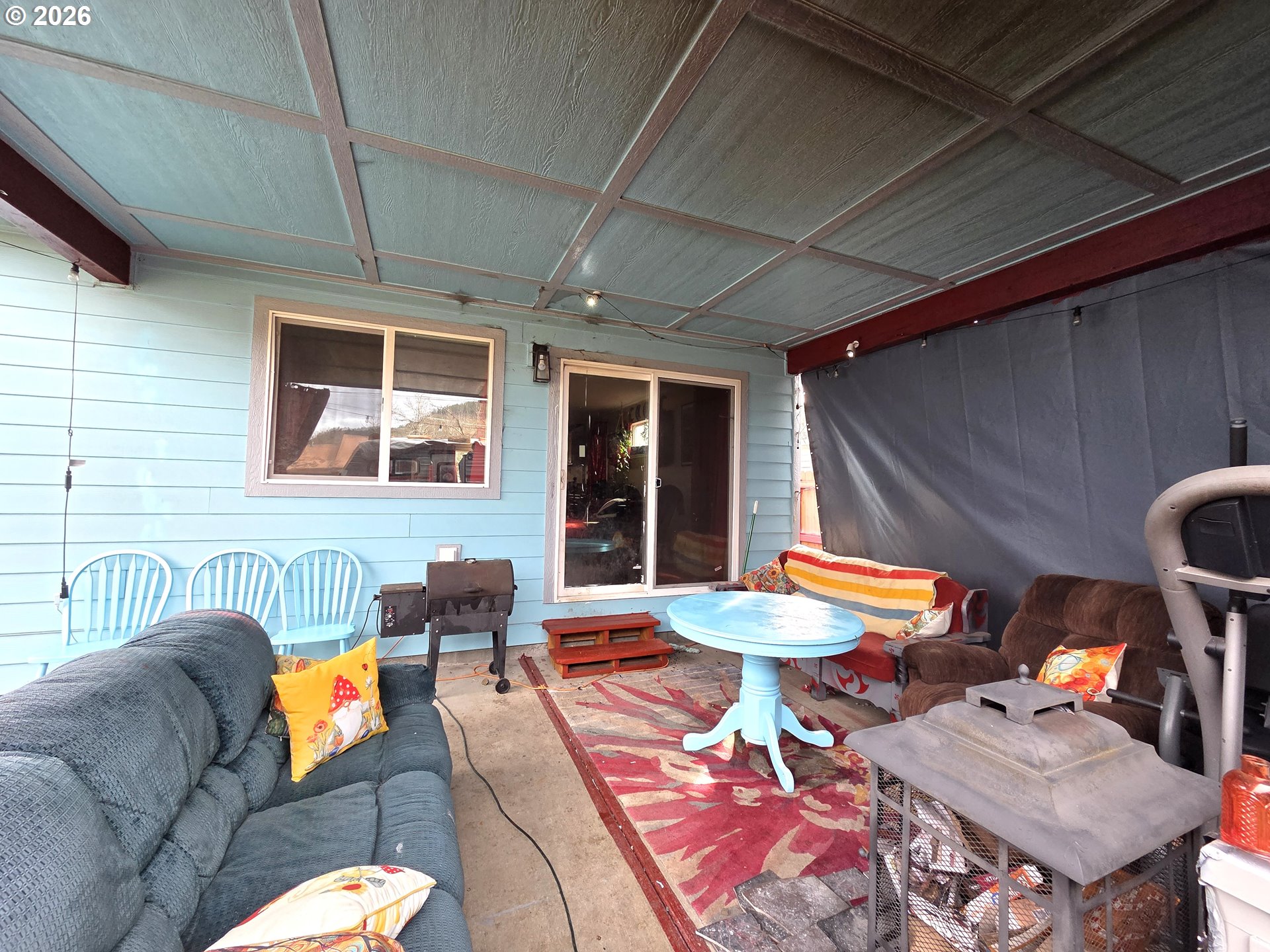2904 North 3rd Street La Grande, OR 97850 - Photo 12 of 14 a outdoor space with furniture