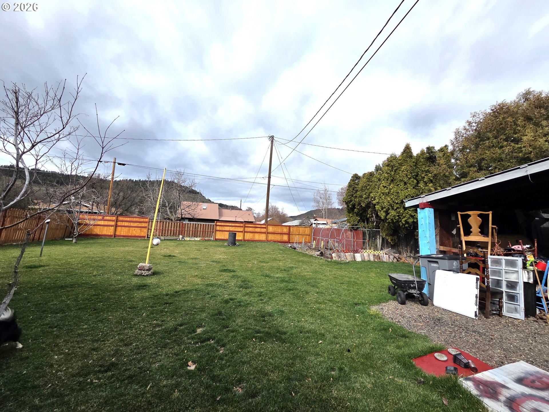 2904 North 3rd Street La Grande, OR 97850 - Photo 13 of 14 a garden view
