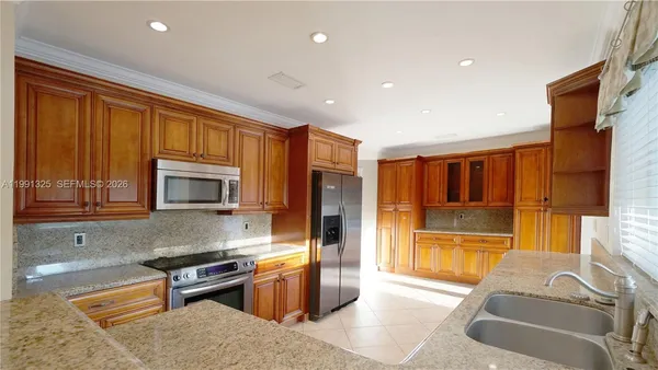 $5,200 | 9220 Southwest 103rd Avenue, Miami, FL 33176