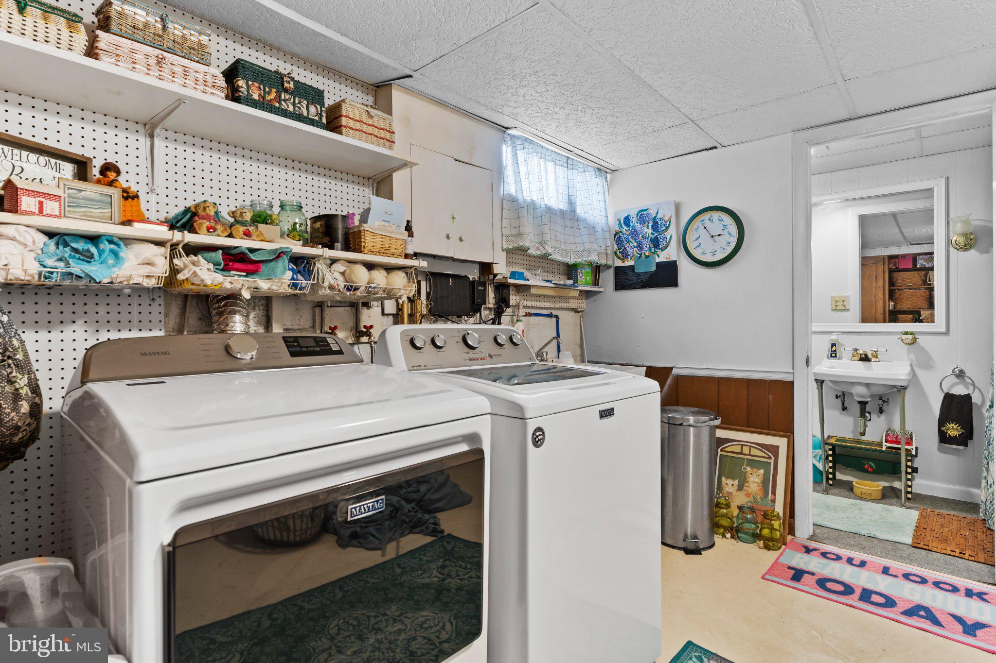 31 Fargreen Road Camp Hill, PA 17011 - Photo 26 of 33 Laundry room