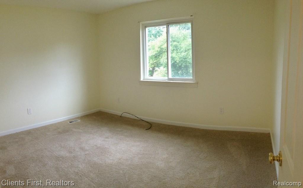 41525 Savage Road Belleville, MI 48111 - Photo 5 of 8 Master Bedroom