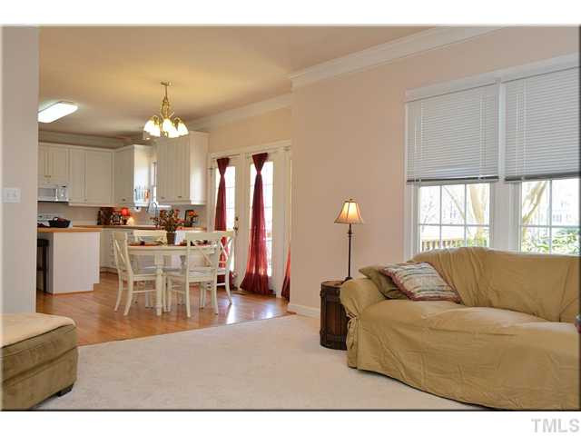 5133 Killarney Hope Drive Raleigh, NC 27613 - Photo 10 of 25 Den/Family/Great Room